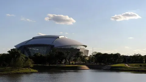 亚马尔1v2逆风翻盘，坚守阵地不倒，维克托传球失误遭破！